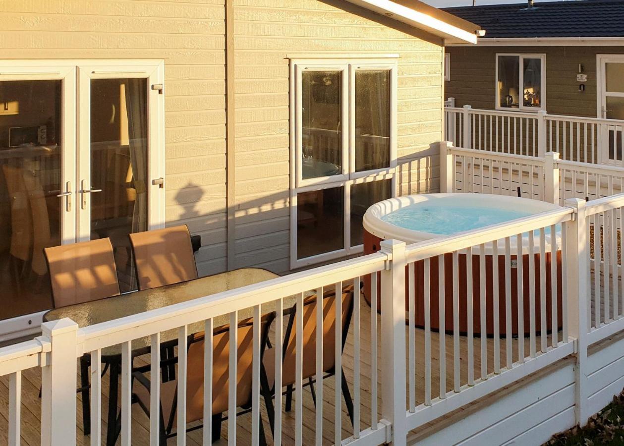 Mundesley Holiday Village Ngoại thất bức ảnh